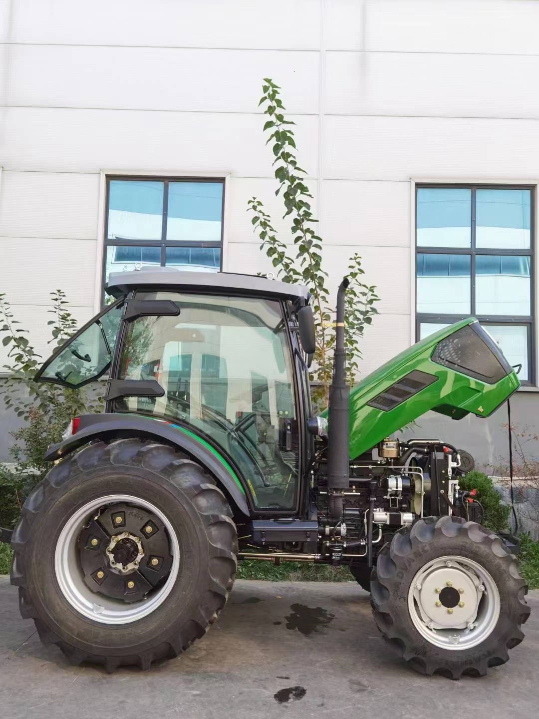 LTM tractor