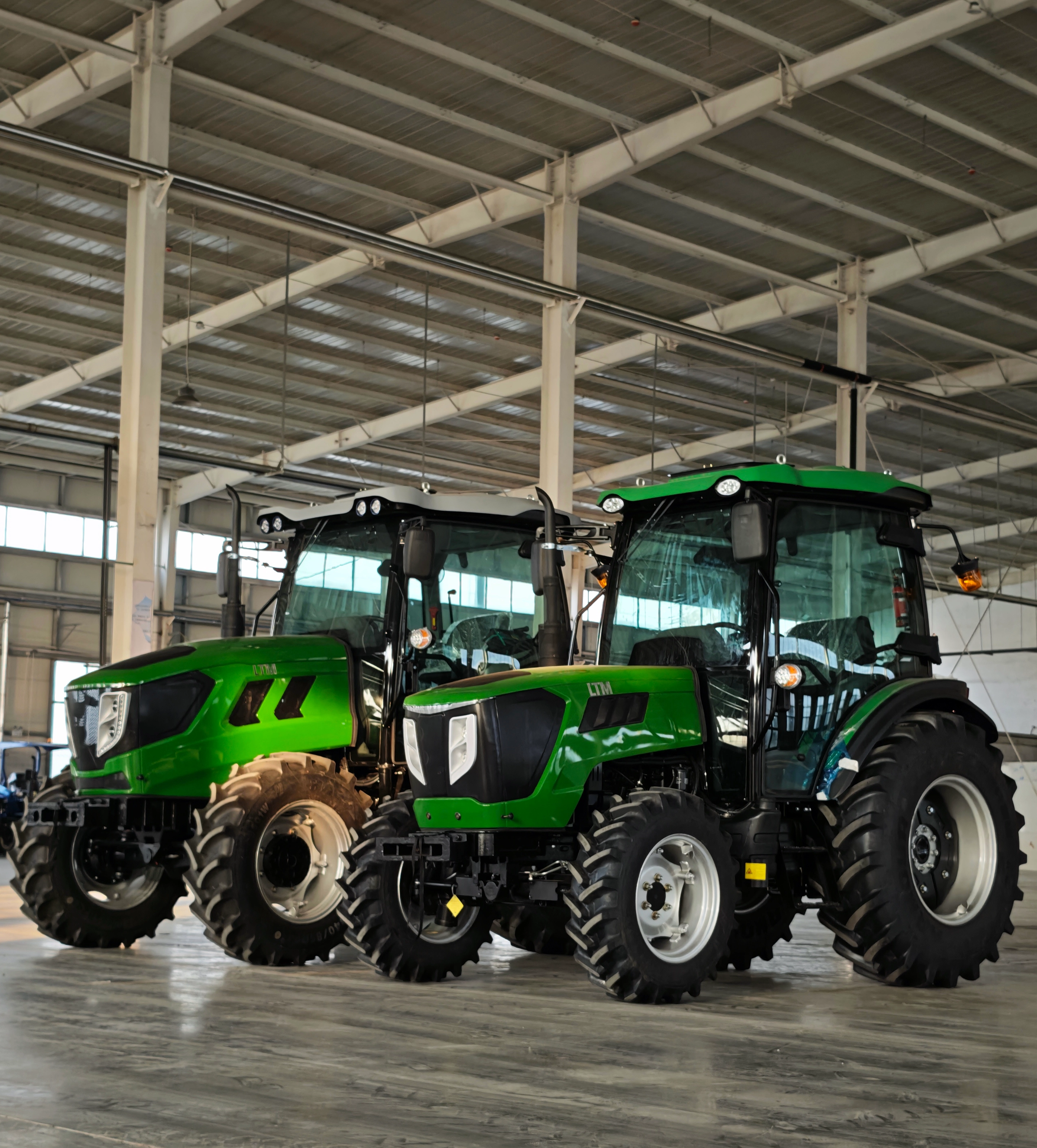 Complete Guide To Tractor Uses: Agriculture, Construction, Attachments & Buying Tips
